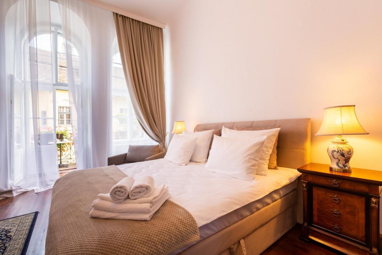 St Andrew'S Apartments Сибиу Экстерьер фото